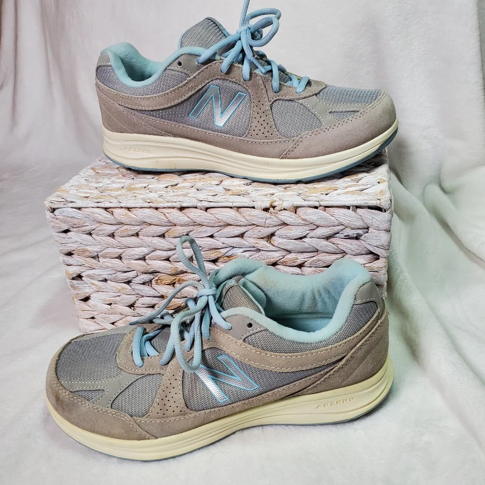 New Balance Gray Blue Suede Comfort Sneakers Size 9.5 Activewear Athleisure